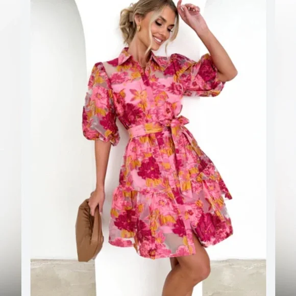 YH & CO PINK FLORAL MINI DRESS WITH PUFFY SLEEVES. SIZE 14/XL - Picture 2 of 16